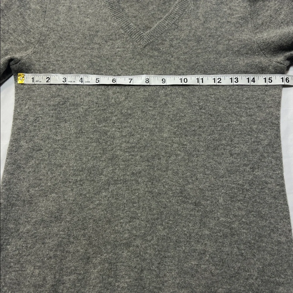 J crew 100% cashmere sweater size small - Picture 4 of 9